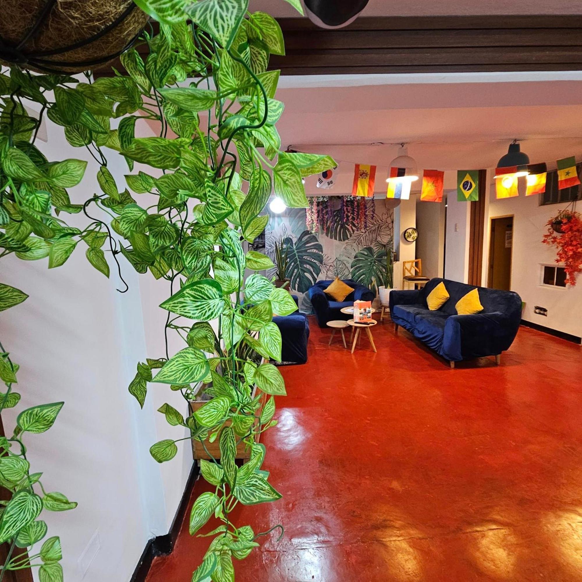 Lima Airport Hostel With Free Airport Pick Up Callao ภายนอก รูปภาพ