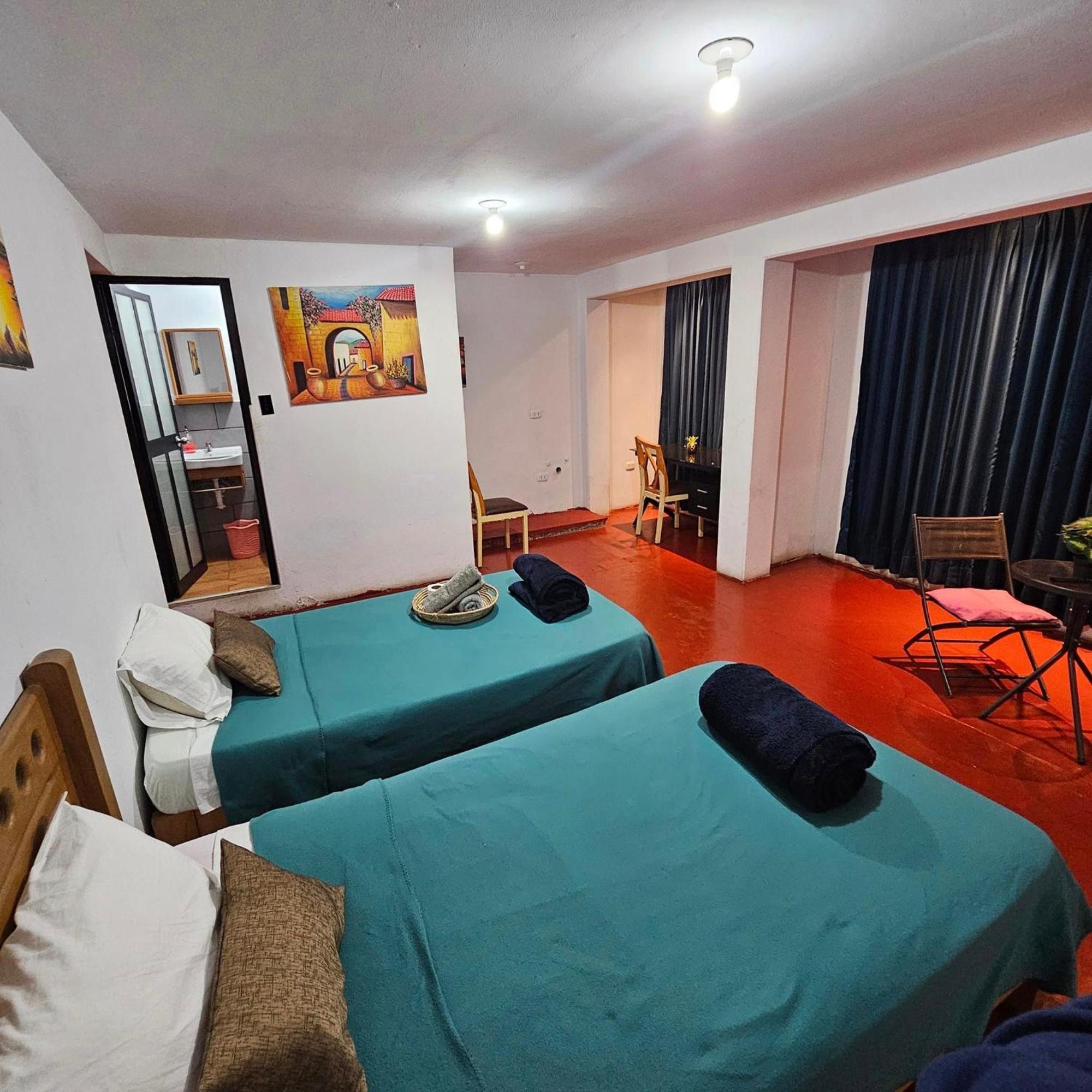 Lima Airport Hostel With Free Airport Pick Up Callao ภายนอก รูปภาพ