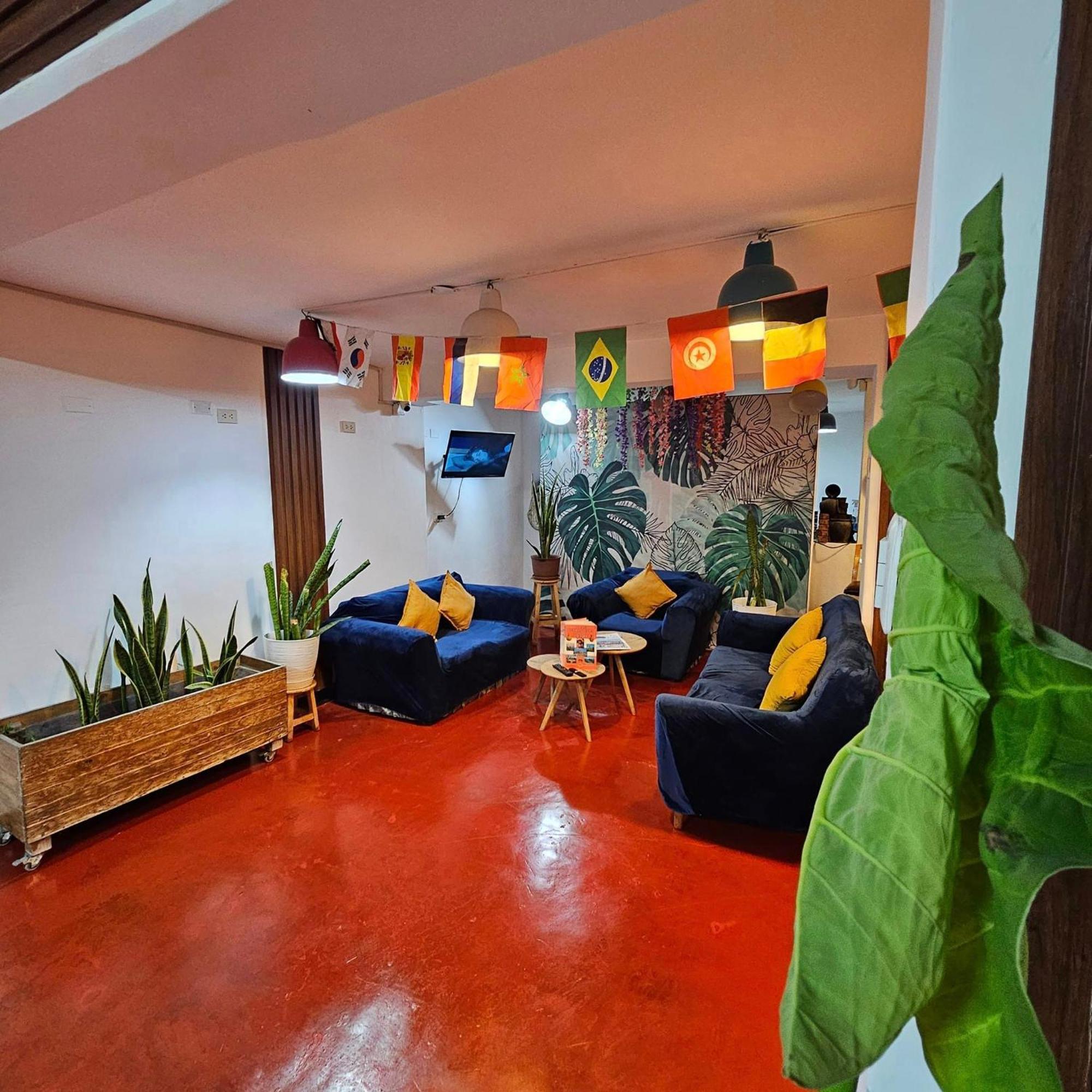 Lima Airport Hostel With Free Airport Pick Up Callao ภายนอก รูปภาพ
