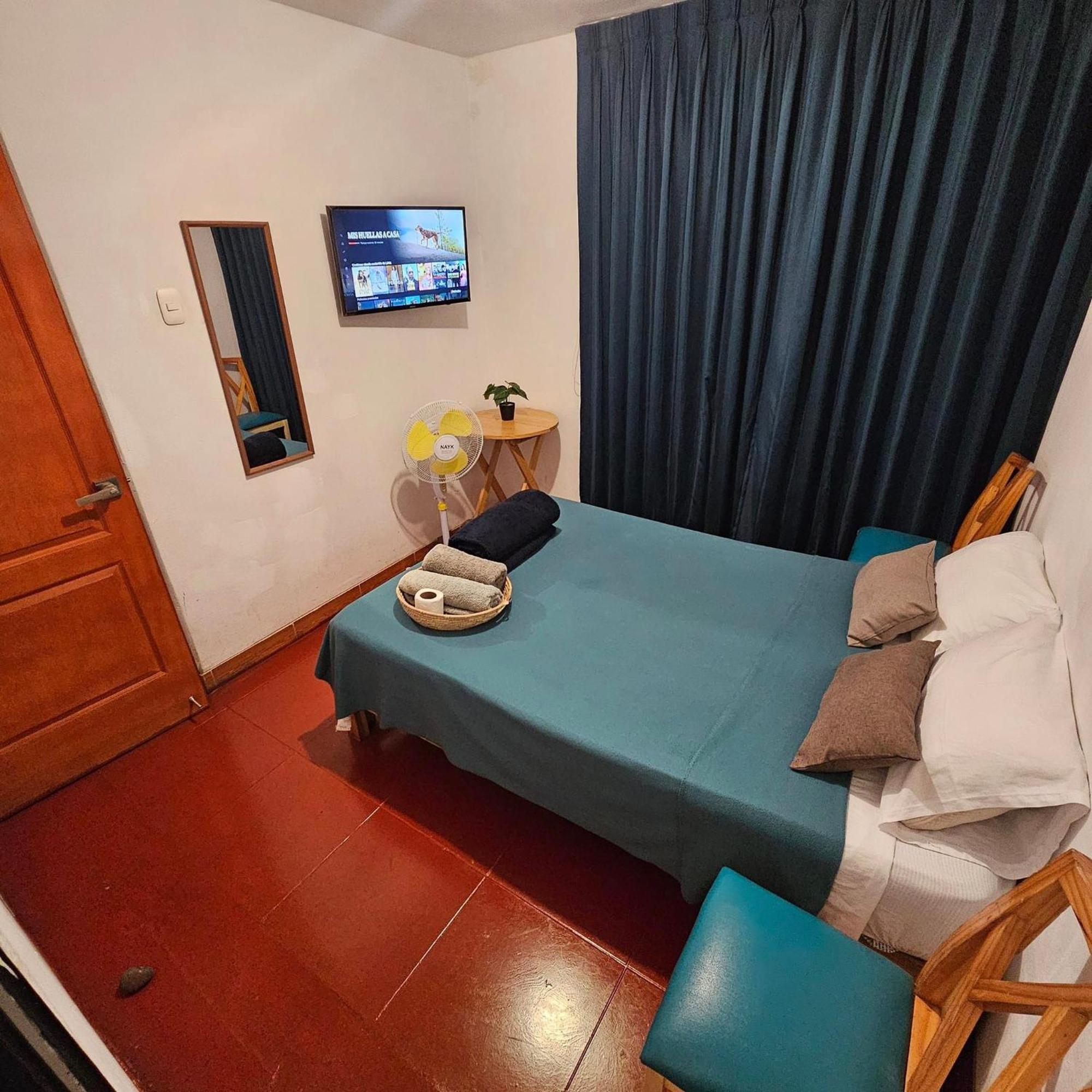 Lima Airport Hostel With Free Airport Pick Up Callao ภายนอก รูปภาพ