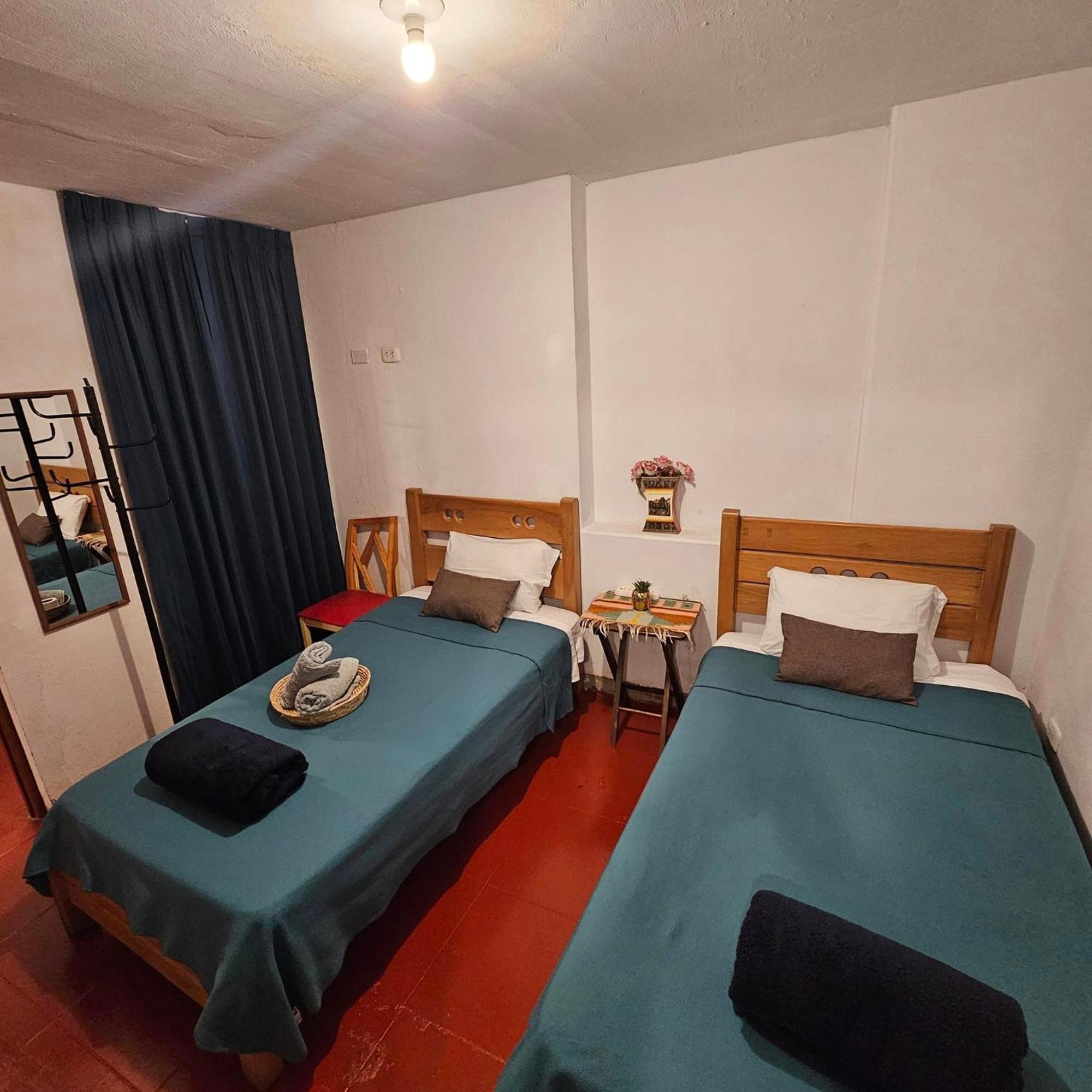 Lima Airport Hostel With Free Airport Pick Up Callao ภายนอก รูปภาพ