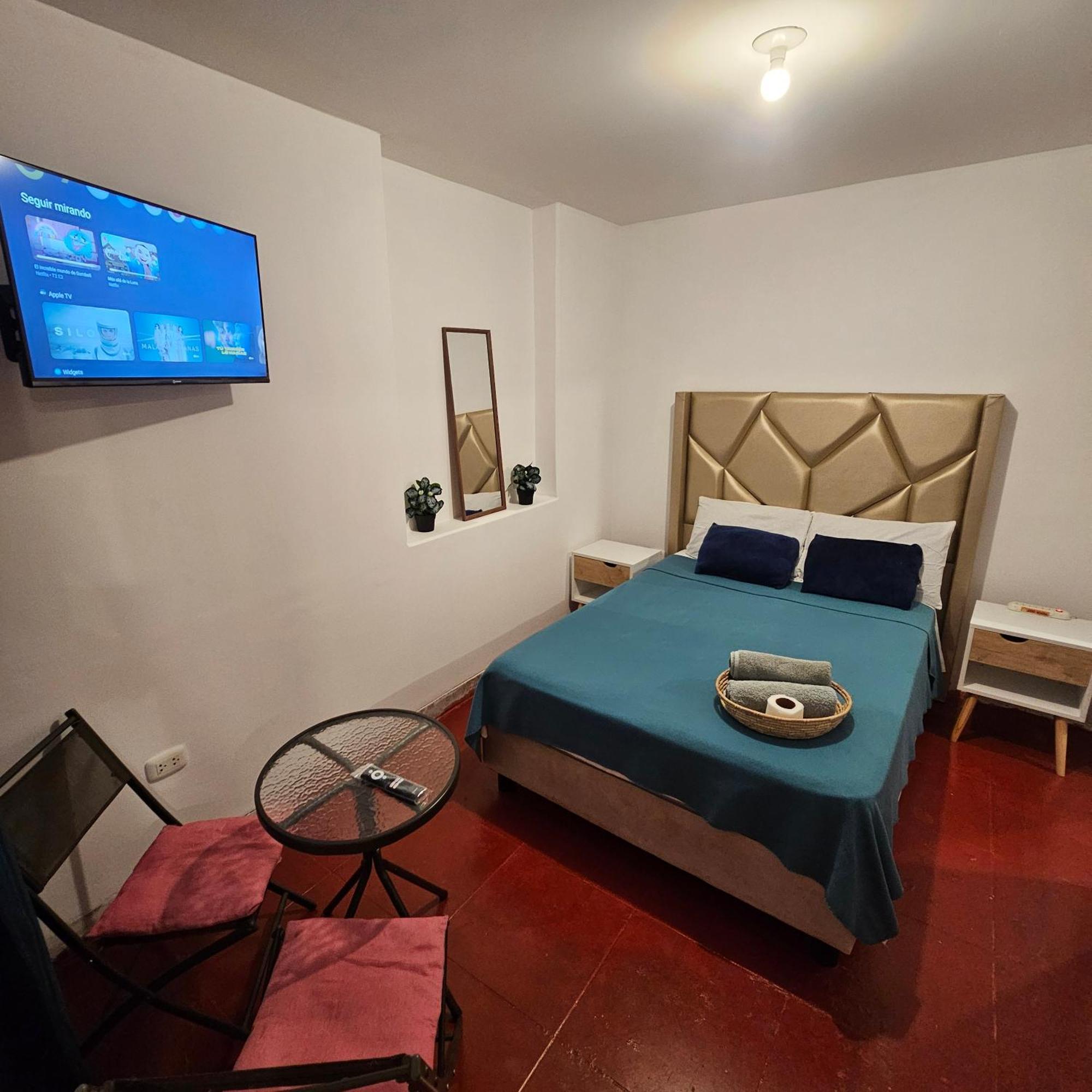 Lima Airport Hostel With Free Airport Pick Up Callao ภายนอก รูปภาพ